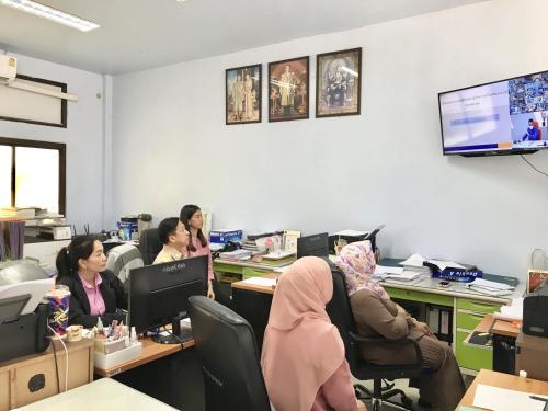 พช.บางน้ำเปรี้ยว ร่วมประชุมกรมการพัฒนาชุมชน ครั้งที่ 2/2567 ผ่านระบบ TV พช.